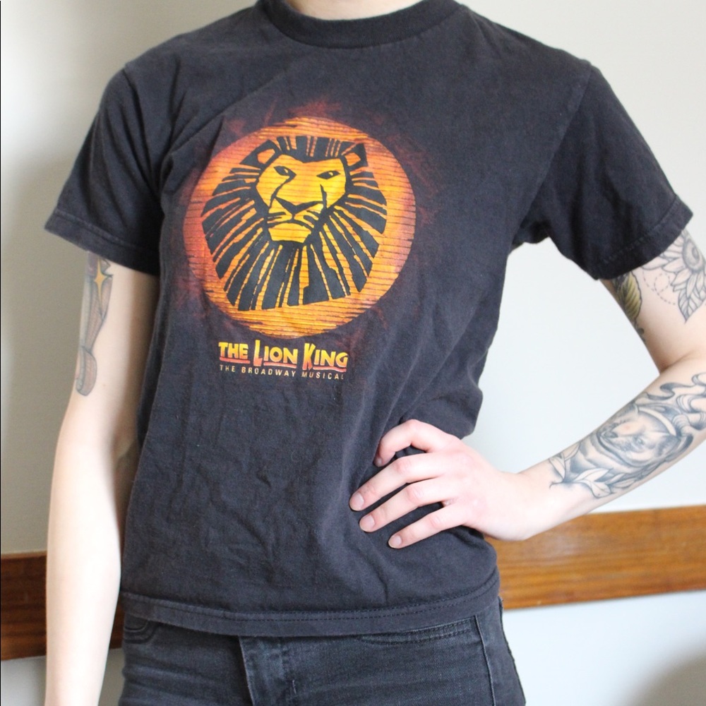 Disney // The Lion King Broadway kids tee